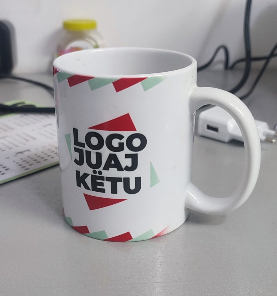 Gotë keramike me logo